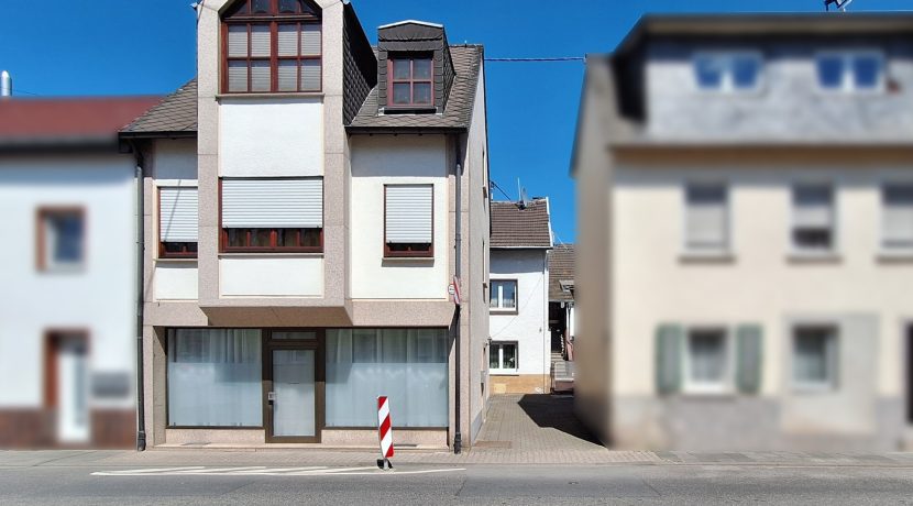 Straßenansicht