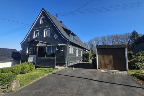 Straßenansicht