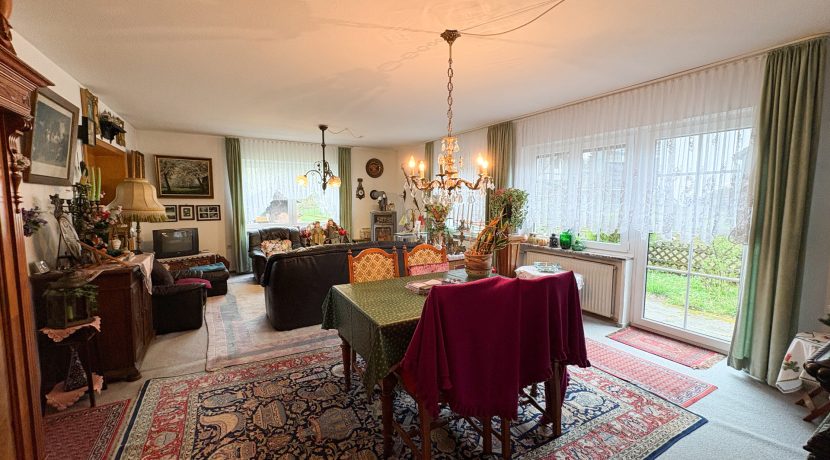 Wohnzimmer (EG)