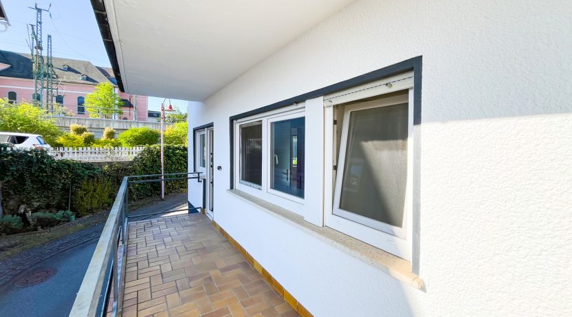 Balkon EG