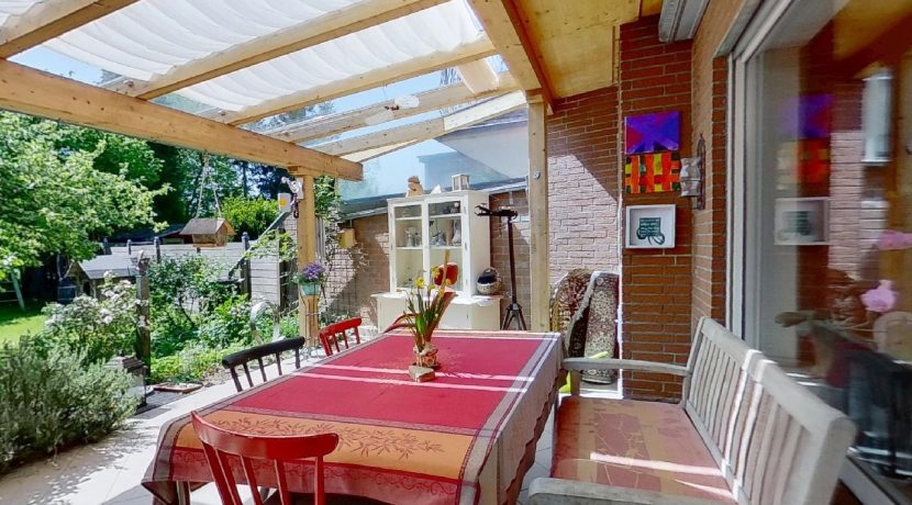 überdachte Terrasse