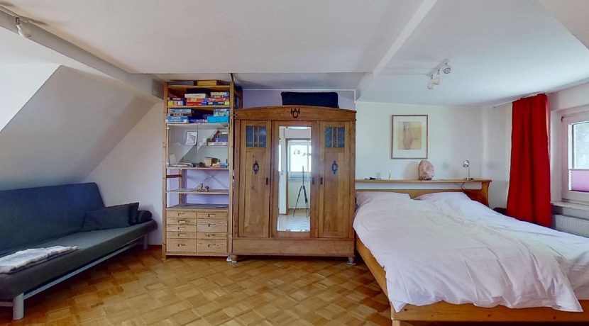 Schlafzimmer DG