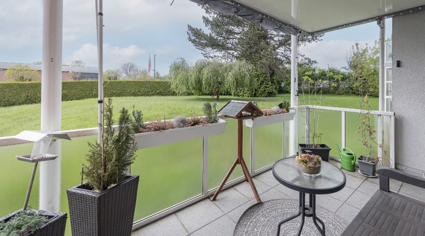 Loggia mit grüner Aussicht