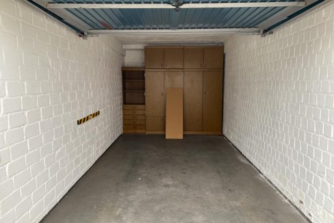 Garage 1