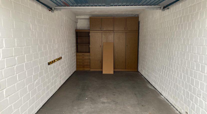 Garage 1