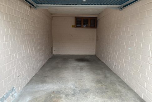 Garage 2