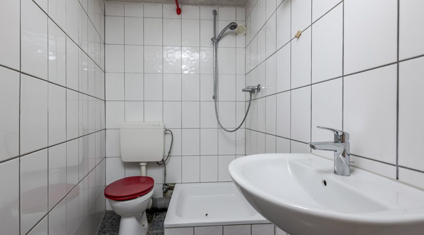 Badezimmer KG