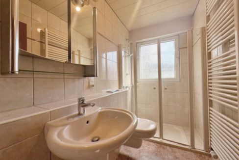 Duschbad mit Fenster