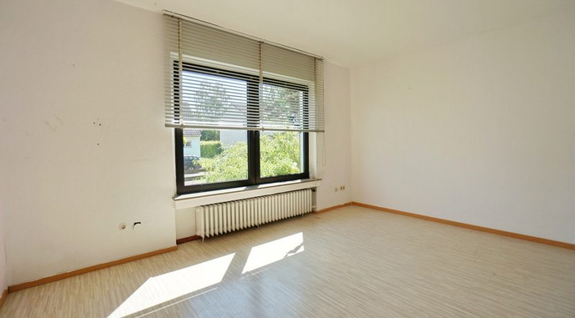 Arbeitszimmer im EG