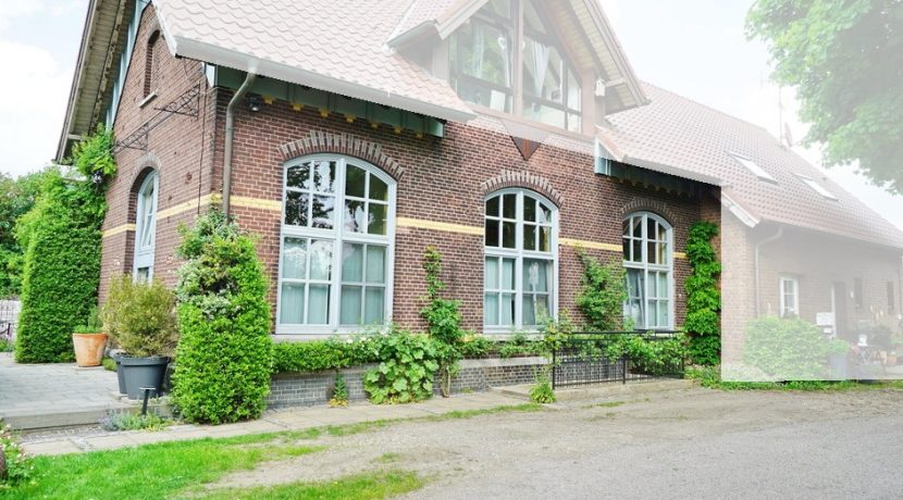 ... in einem ehem. Bahnhof
