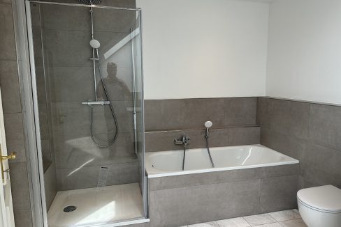 Wannen-/Duschbad