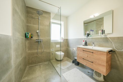 Badezimmer 1. OG