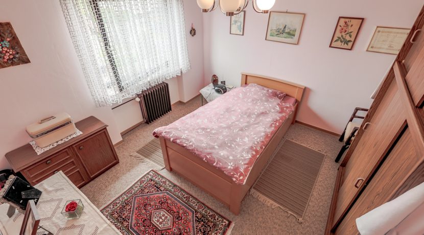 Schlafzimmer 1 OG