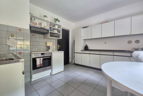 Große, geräumige Küche