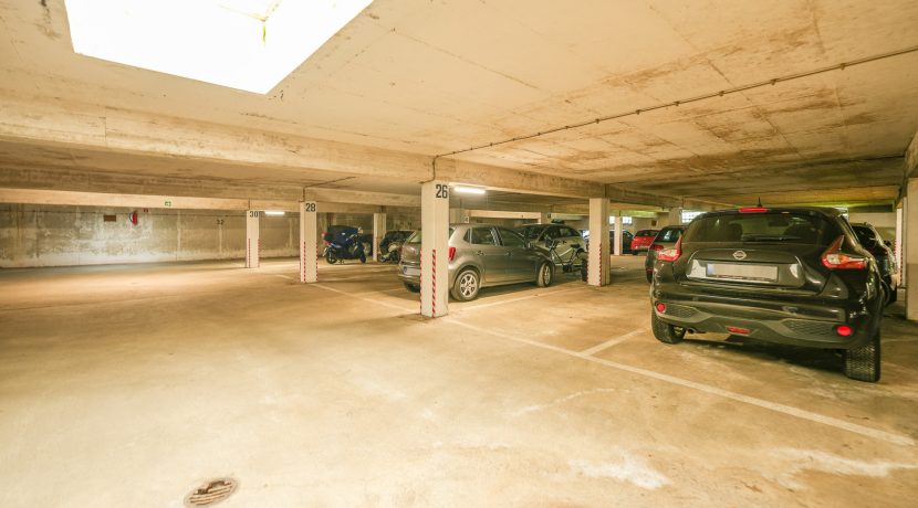 Tiefgaragenstellplatz