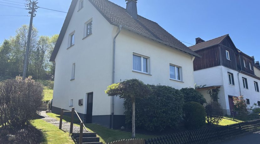 Straßenansicht