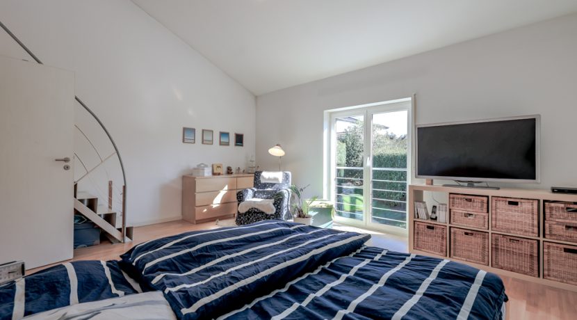 Schlafzimmer DG