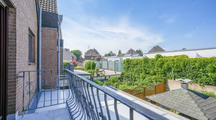 Balkon an Schlafzimmer