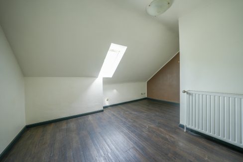 Räumlichkeit 9