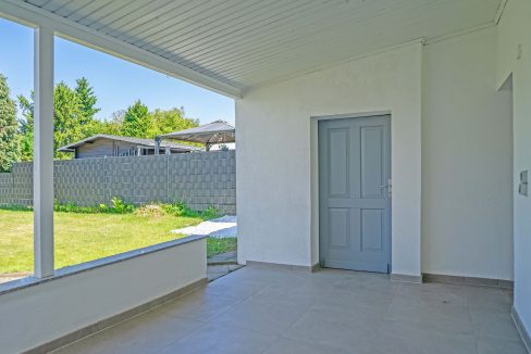 überdachte Terrasse