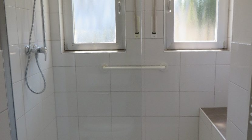 Bad mit Walk-In-Dusche