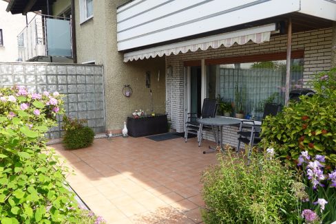 Große Terrasse im EG
