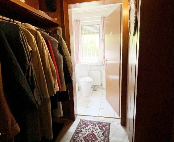 Garderobe und Gäste-WC