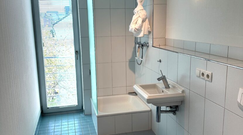 Gäste-Bad mit Dusche