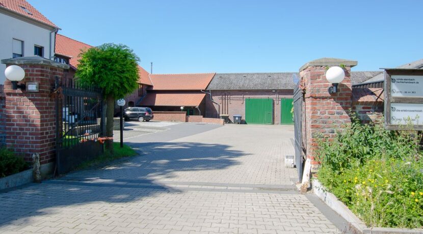 Zufahrt
