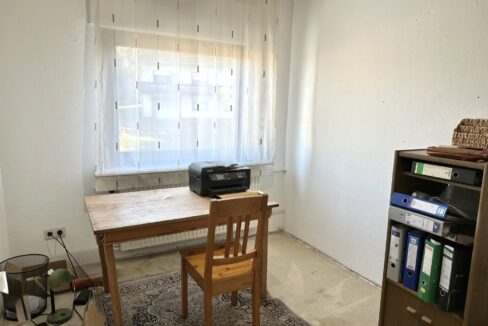 Büro (OG)