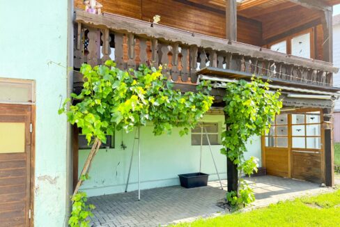 Balkon und überdachte Terrasse