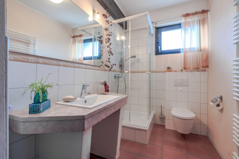 Badezimmer EG