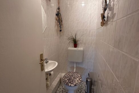 separates Gäste-WC