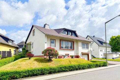 Straßenansicht