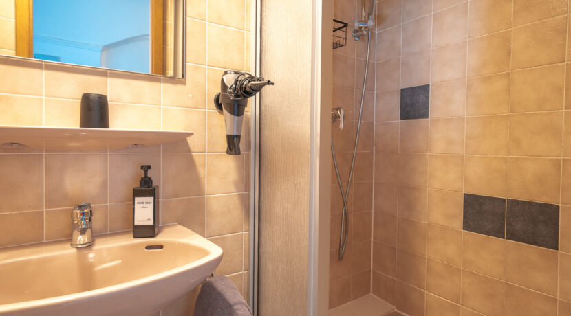 Badezimmer 2
