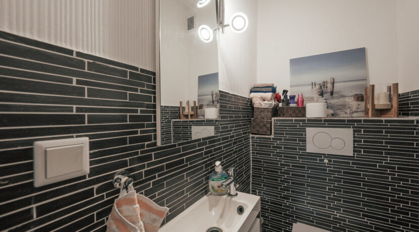 Separate Toilette