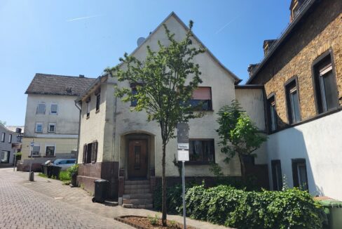 Straßenansicht