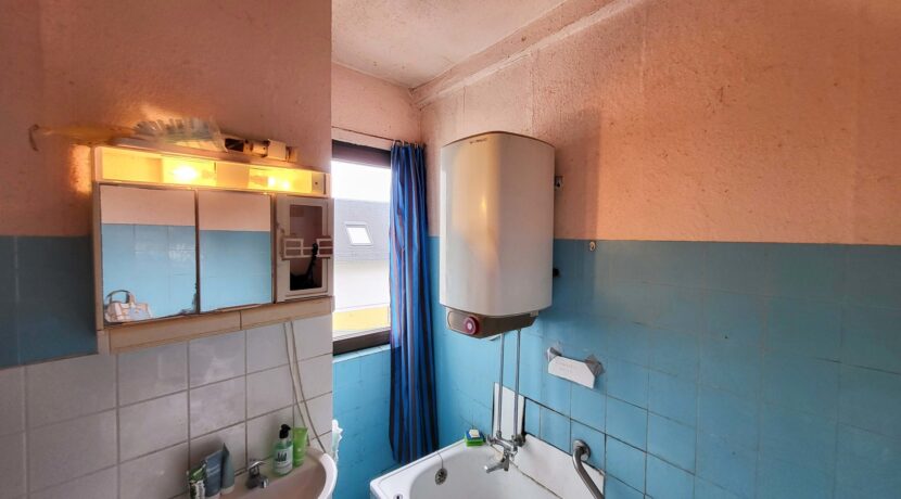 Badezimmer EG