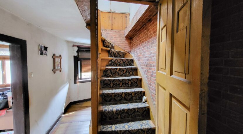 Treppe zum DG