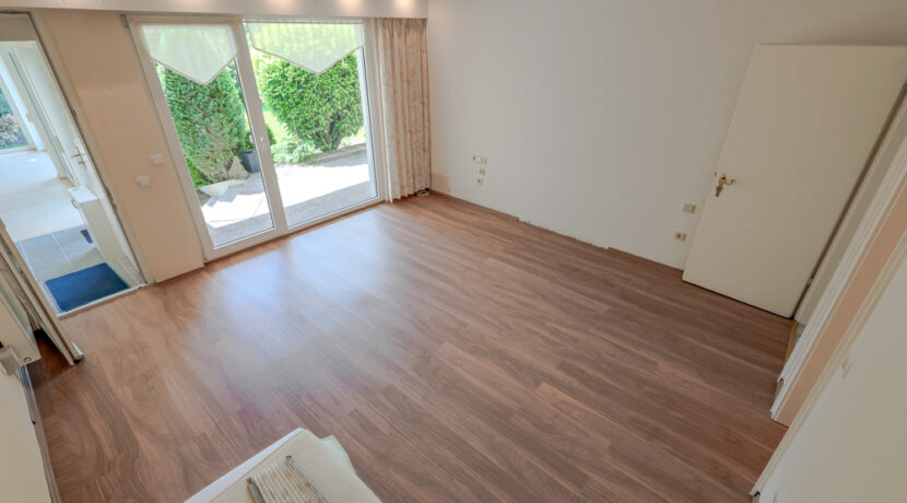 Zimmer 2 EG