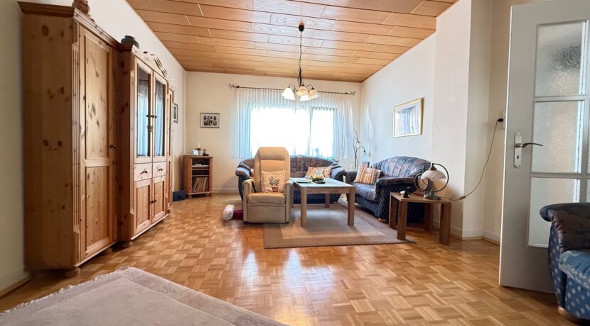 Wohnzimmer (EG)