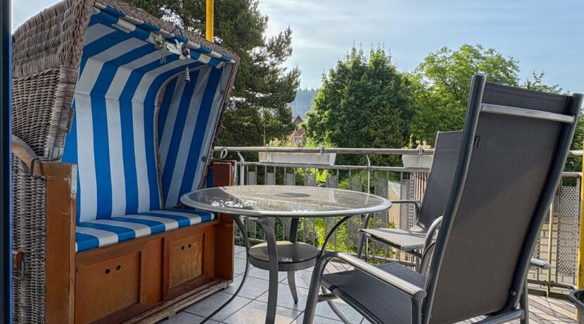 Balkon (1.OG)