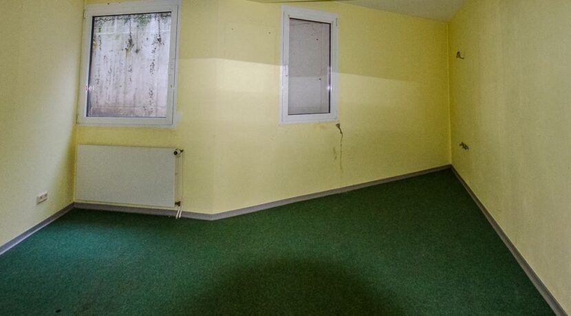 Büro KG