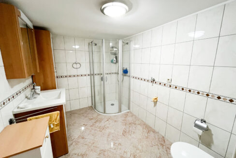 Badezimmer EG