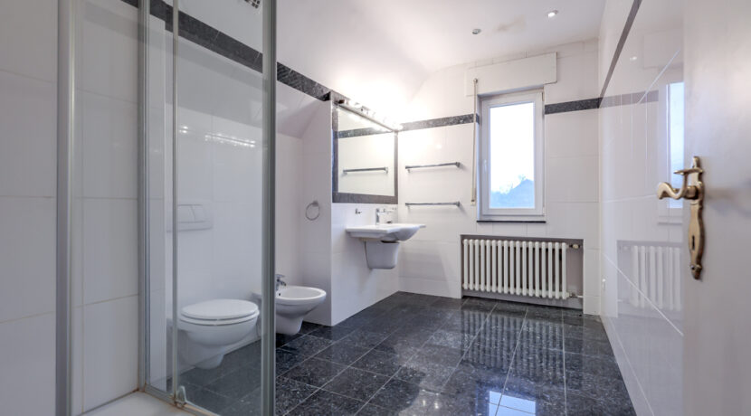 Badezimmer 1 OG