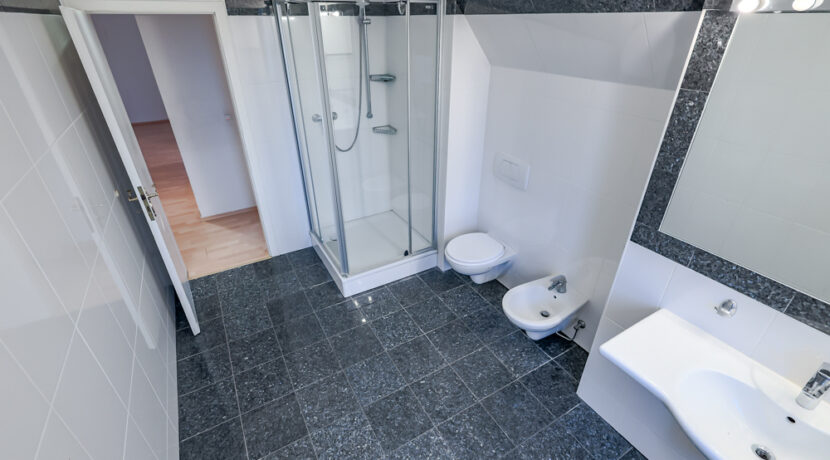 Badezimmer 1 OG