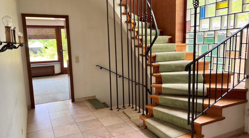 Treppe zum OG