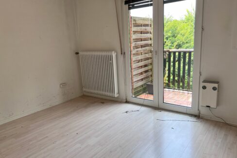 Zimmer mit Balkon