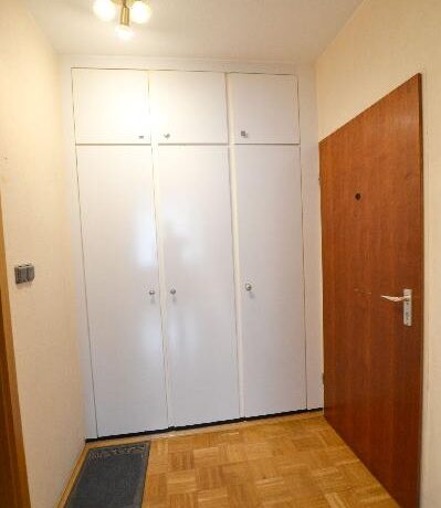 Diele mit Einbauschrank
