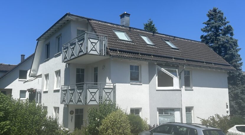 Straßenansicht